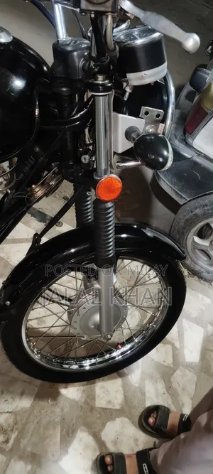 Suzuki GS 2022 Black