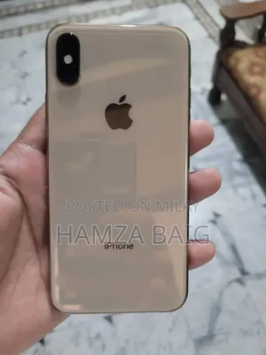 Photo - Apple iPhone XS 64 GB Gold