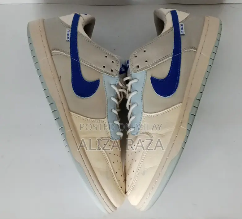 Nike Dunk Low "Ivory Hyper Royal