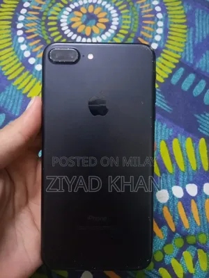 Photo - Apple iPhone 7 Plus 32 GB Black