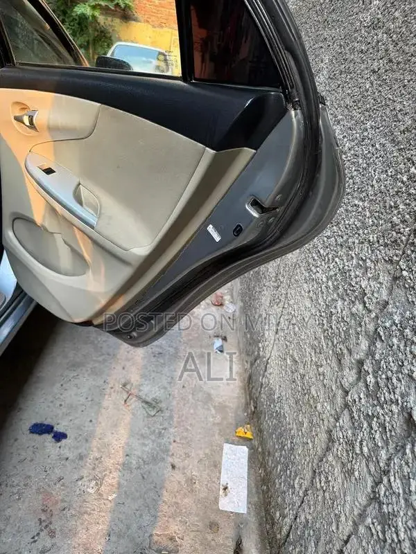 Toyota Corolla GLI 1.6 Automatic Sedan Excellent Family Car