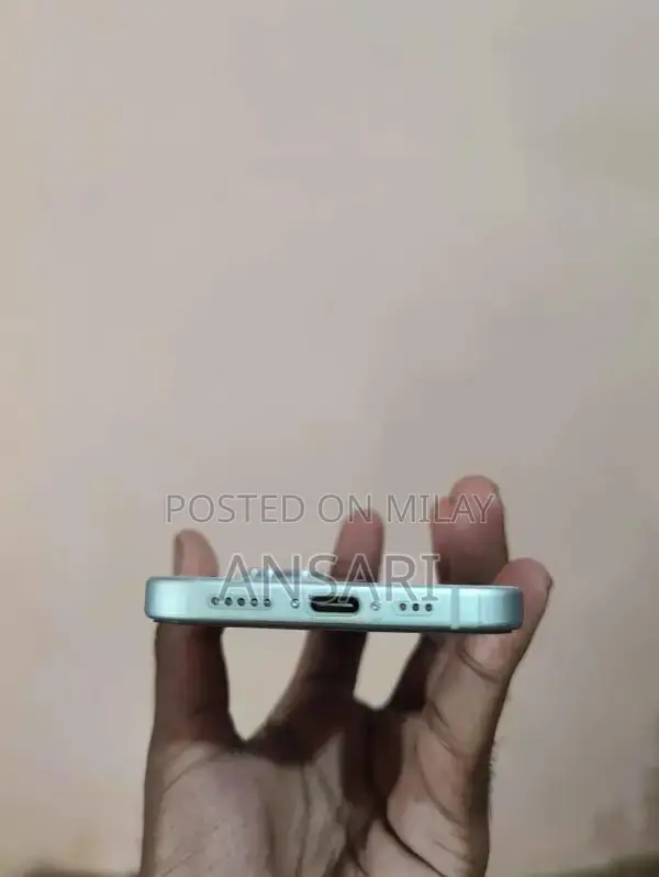 Apple iPhone 15 - 128GB Smartphone in Excellent Condition