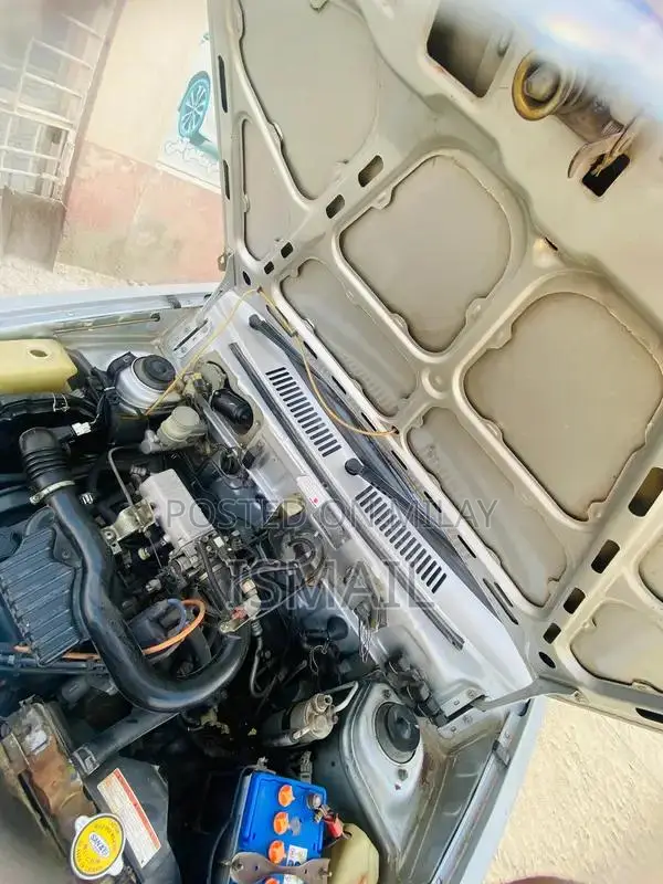 Suzuki Mehran VXR 2018 Compact Family Car with Alloy Rims