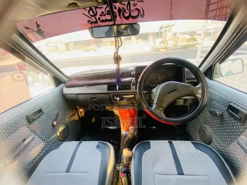 Suzuki Mehran VXR 2018 Compact Family Car with Alloy Rims