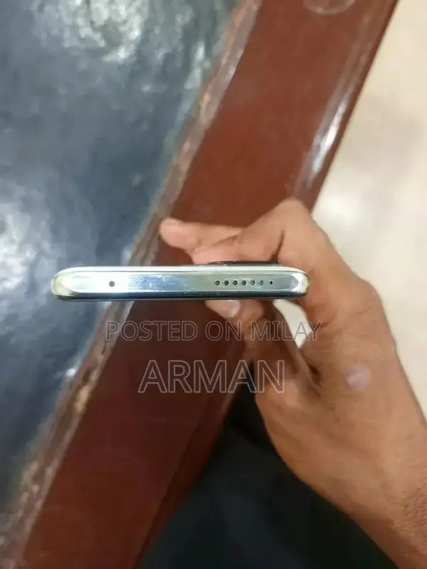 Xiaomi Mi 11T Smartphone, 8GB RAM, 256GB Storage, Complete Packaging