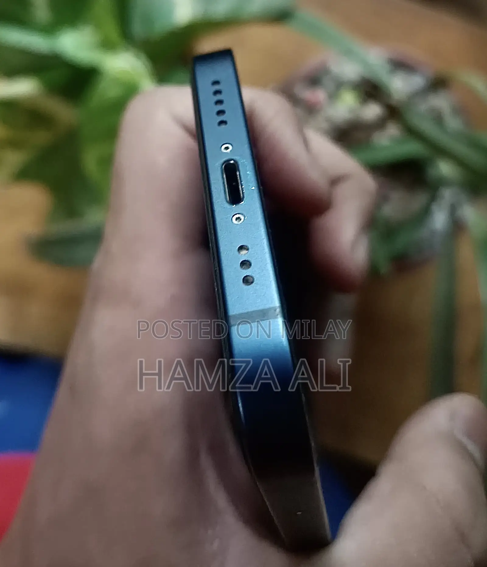 New Apple iPhone 12 64 GB Blue