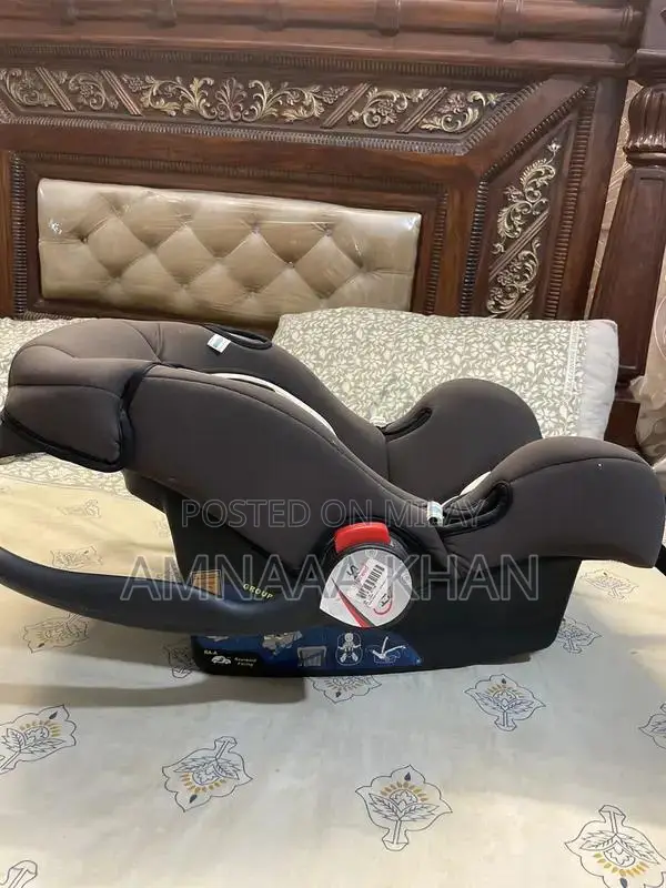 Lightweight Newborn Carry Cot - Portable Infant Travel Bed