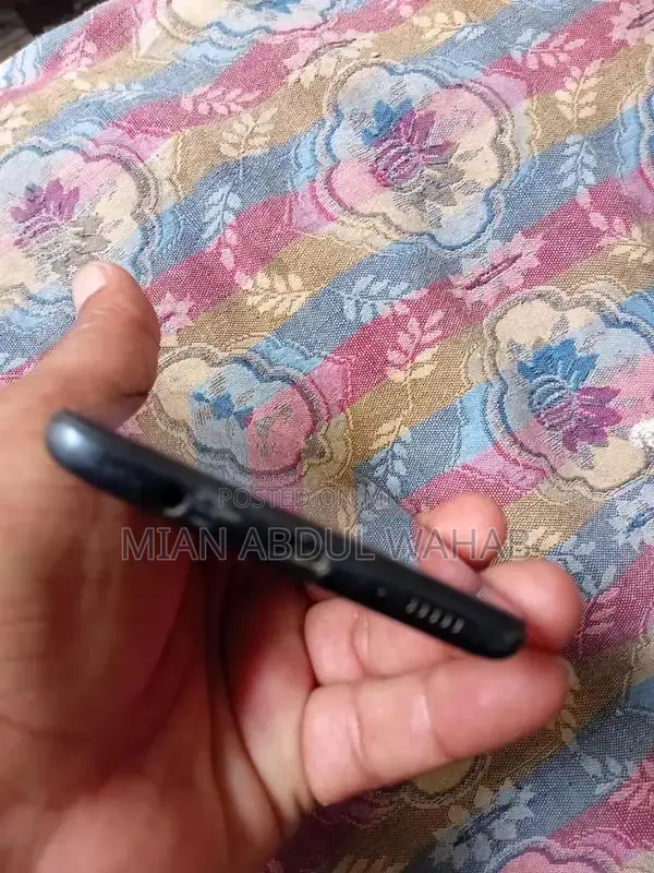 Samsung Galaxy A51 Smartphone 6GB RAM 128GB Storage