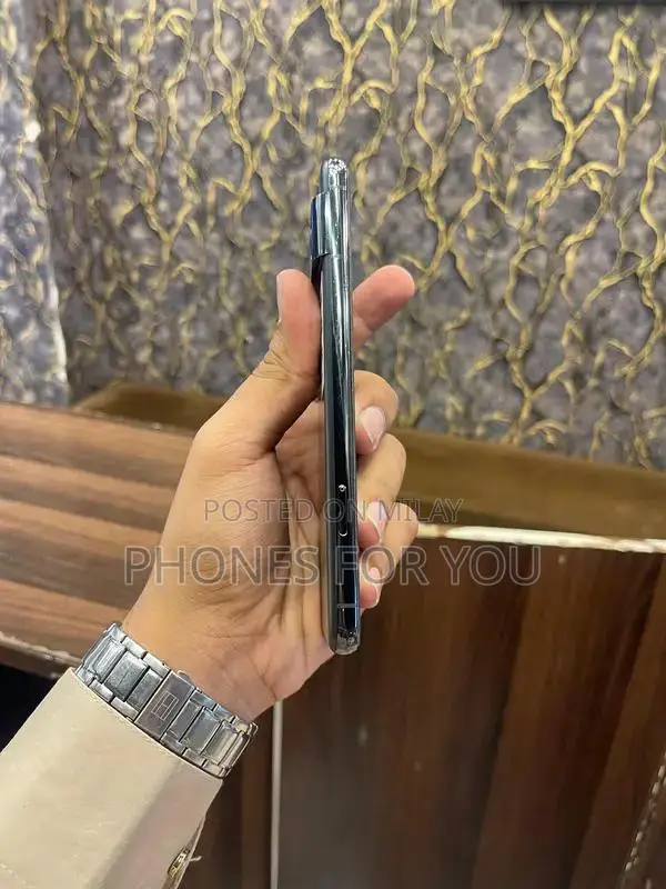 Google Pixel 8 Pro Smartphone - High-Performance Mobile Device