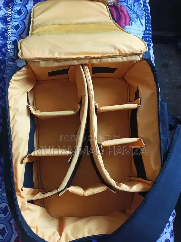 Professional DSLR Camera Bag with Multiple Storage Compartments