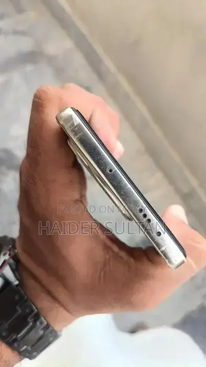 Tecno Camon 30 Smartphone - 8GB RAM, 256GB Storage