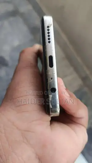 Tecno Camon 30 Smartphone - 8GB RAM, 256GB Storage