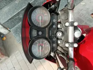 Yahama YBR 125G Motorcycle - Self Start Commuter Bike