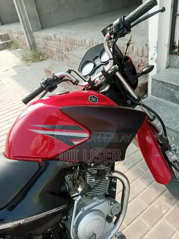 Yahama YBR 125G Motorcycle - Self Start Commuter Bike