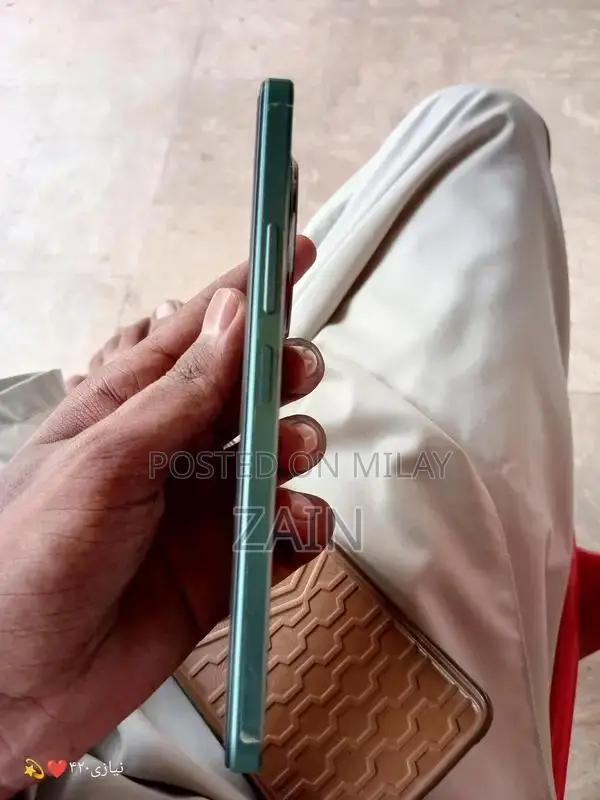 Redmi A3 Smartphone 4GB RAM 64GB Storage