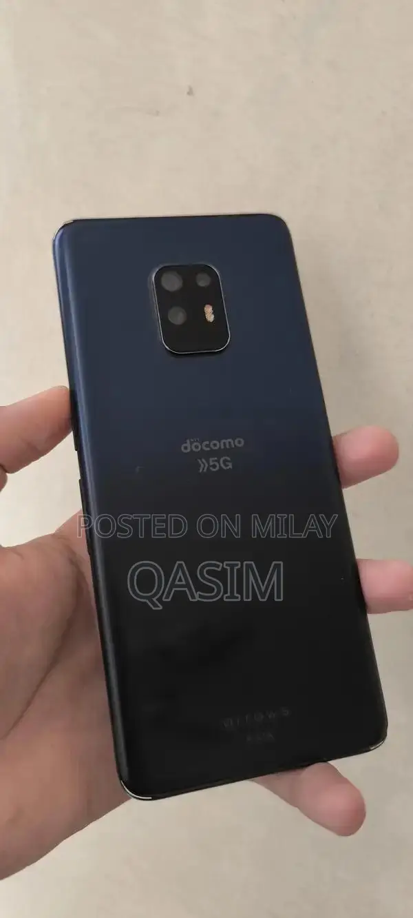 High-Performance Gaming Smartphone with Snapdragon 865