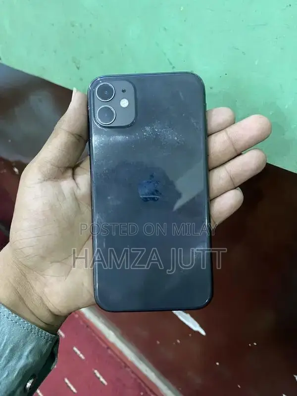 Apple iPhone 11 64GB Smartphone with Good Battery Health