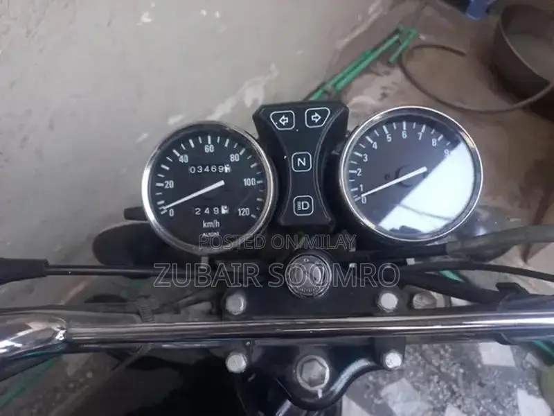 Suzuki 150cc Motorcycle - Low Mileage 2024 Model