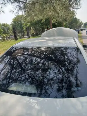 Toyota Corolla GLi Sedan - Reliable Compact Car