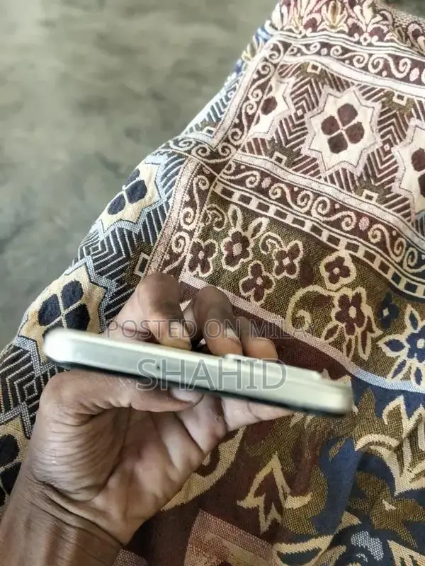 Smartphone with Charger, 8GB RAM, 128GB Storage