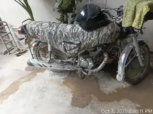 Photo - Honda CH 125 Motorcycle for Sale - Single Cylinder Bike