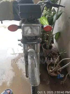 Honda CH 125 Motorcycle for Sale - Single Cylinder Bike