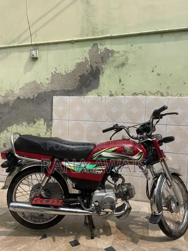 CD 70 2022 Motorcycle Modal - Excellent Condition