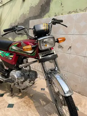 CD 70 2022 Motorcycle Modal - Excellent Condition