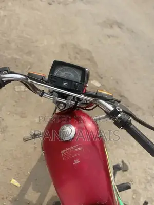 CD 70 2022 Motorcycle Modal - Excellent Condition