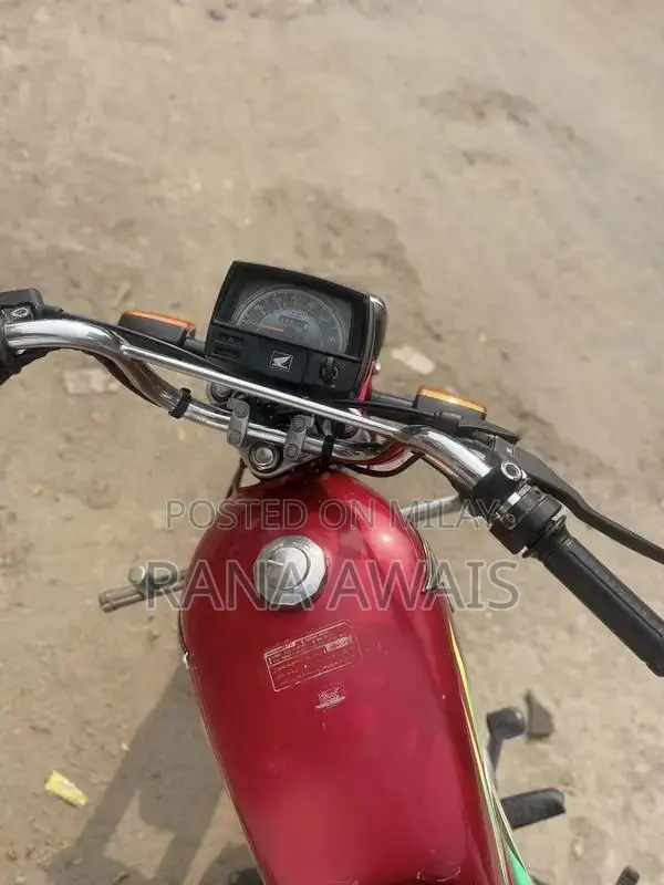 CD 70 2022 Motorcycle Modal - Excellent Condition