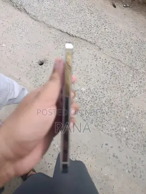 Pristine White Smartphone Excellent Condition