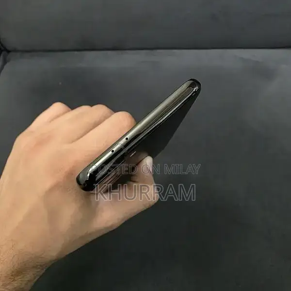 Galaxy S21 Plus Premium Smartphone with High-End Features