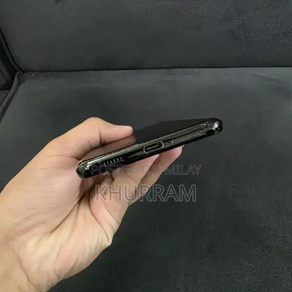 Galaxy S21 Plus Premium Smartphone with High-End Features