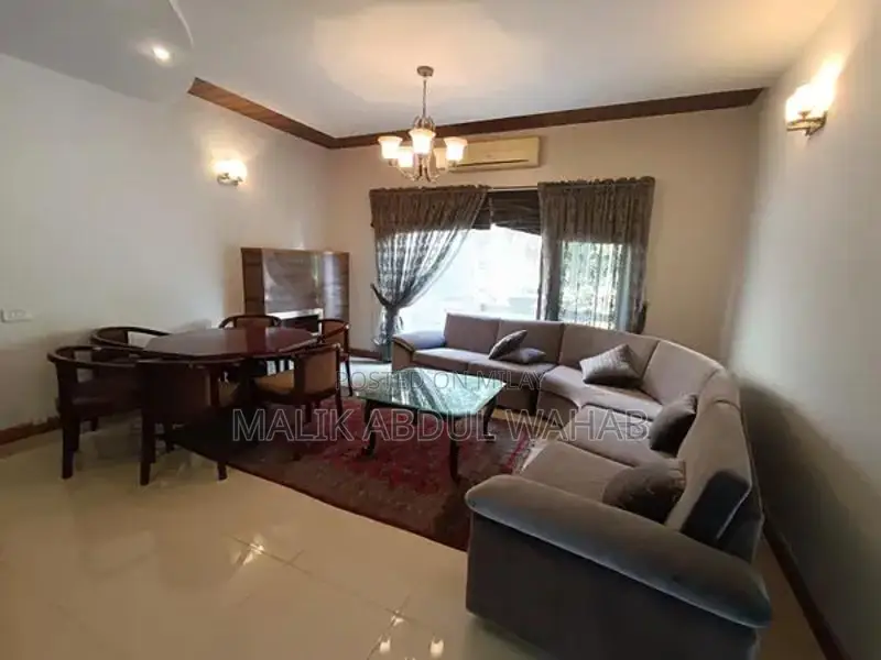 Luxurious 5-Bedroom Fully Furnished House for Short-Term Rentals