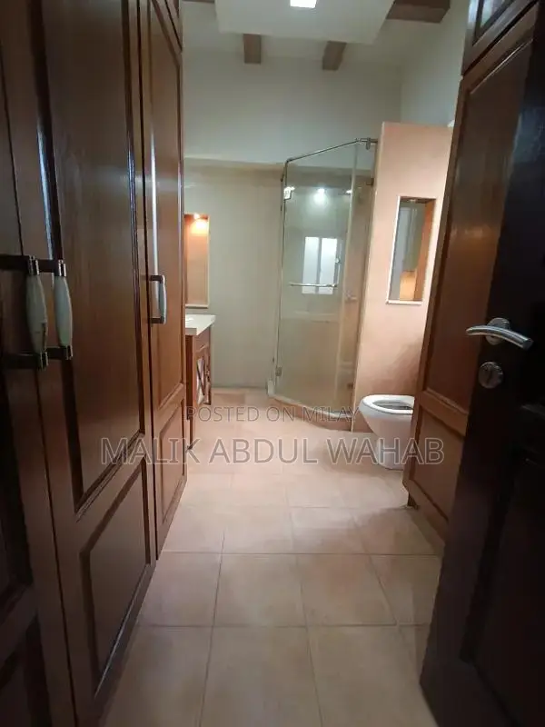 Luxurious 5-Bedroom Fully Furnished House for Short-Term Rentals