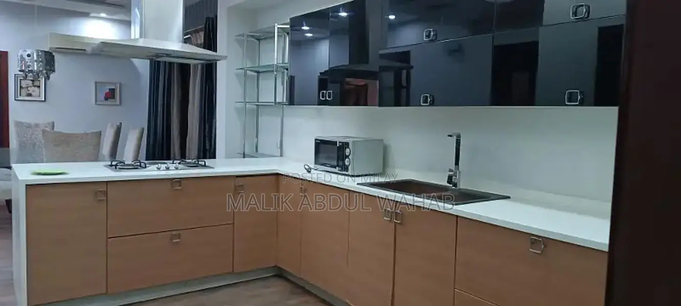 Luxurious 5-Bedroom Fully Furnished House for Short-Term Rentals