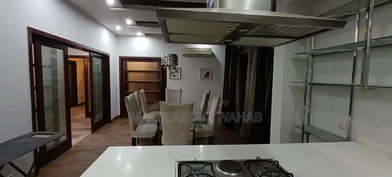 Luxurious 5-Bedroom Fully Furnished House for Short-Term Rentals