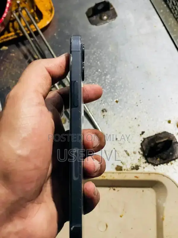 iPhone 12/12 Pro Dual Model Smartphone with Accessories