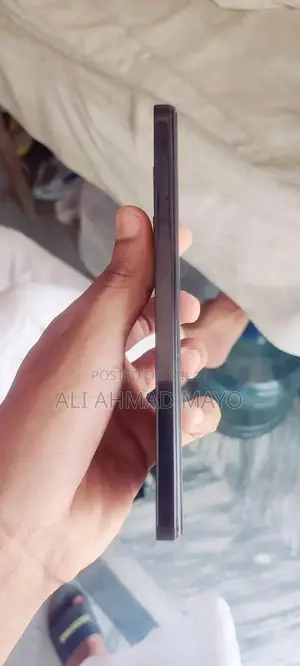 Photo - High Performance Smartphone with Dual RAM Expansion