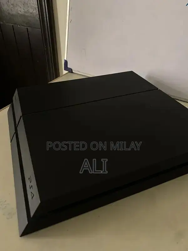 PlayStation 4 Fat Console 400GB System