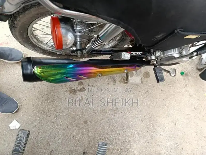 Honda 125cc Motorcycle - 2015 Model Compact Urban Ride