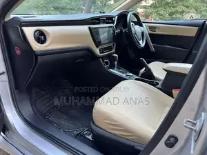 Toyota Corolla Altis Grande Sedan - Silver Metallic