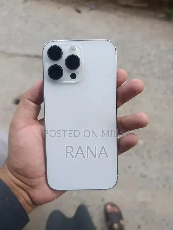 Pristine White Smartphone Excellent Condition