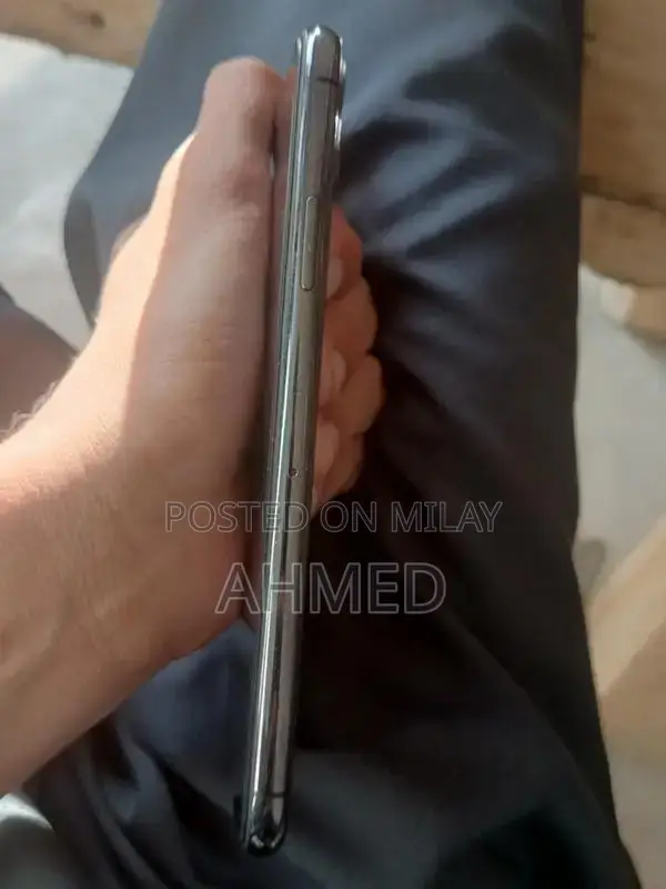 Apple iPhone 11 Pro Max 256GB Smartphone