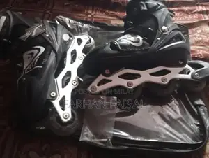 Roller Skating Shoes - Compact Recreational Footwear