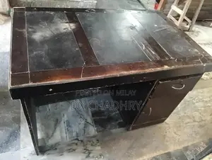 Executive Office Table with Side Drawers - 2.5 x 4 Feet Workspace