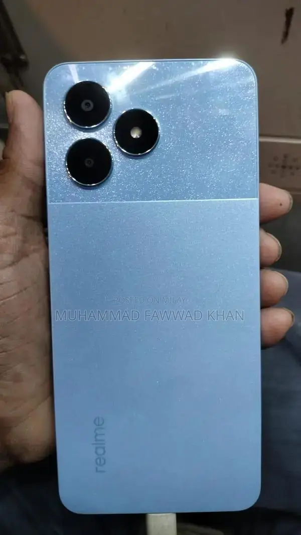 Realme Budget Smartphone with Dual AI Camera and 8-Core Processor