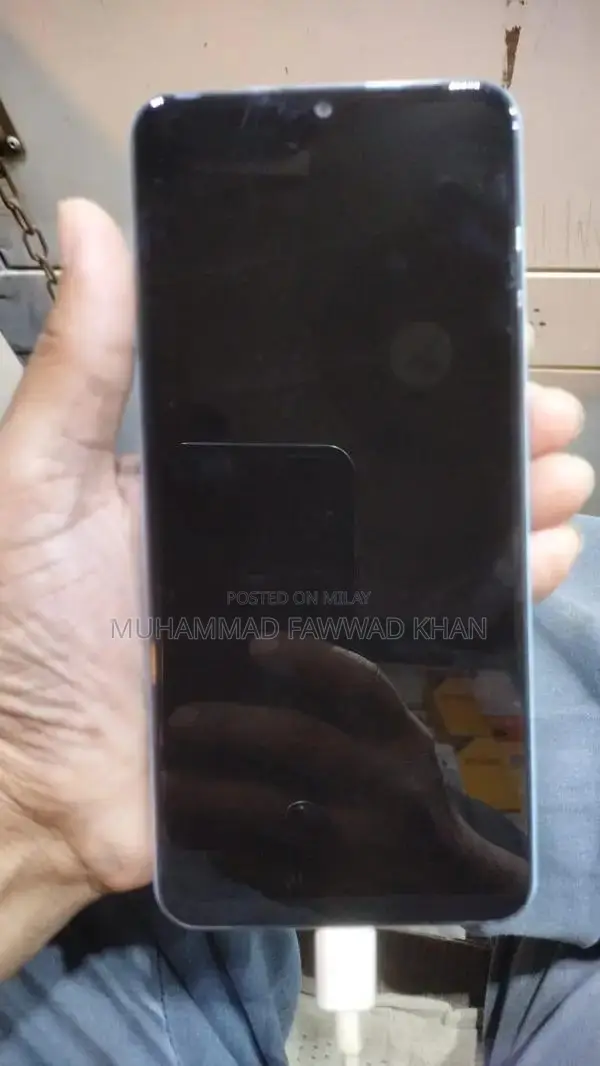 Realme Budget Smartphone with Dual AI Camera and 8-Core Processor