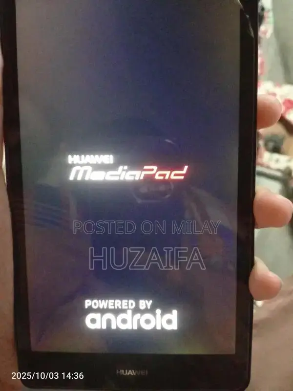 Versatile Tablet with Multiple Storage and RAM Options