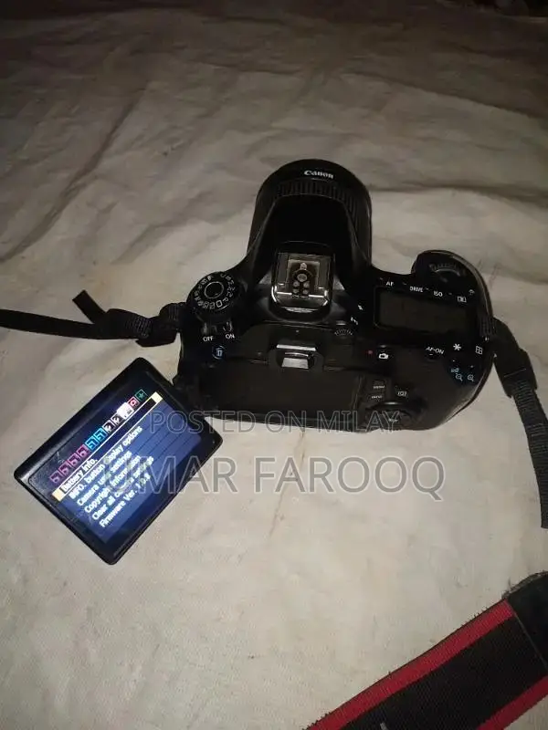 Canon EOS 60D DSLR Camera with Kit Lens
